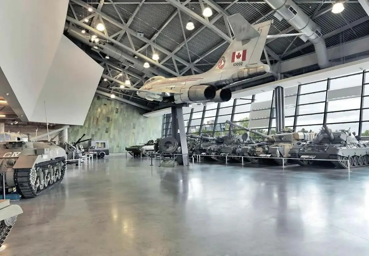 Cozy Condo Unit With Private Rooftop Terrace Ottawa Kanada