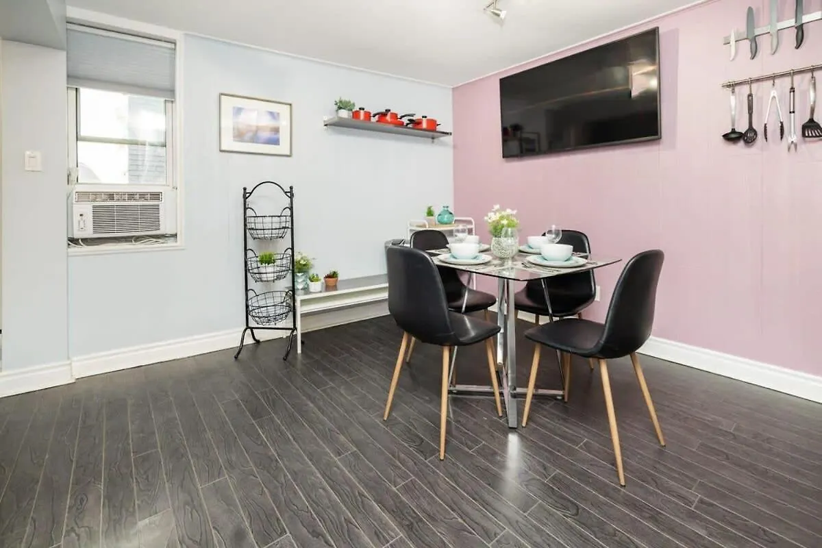 Cozy Condo Unit With Private Rooftop Terrace Οττάβα Καναδάς