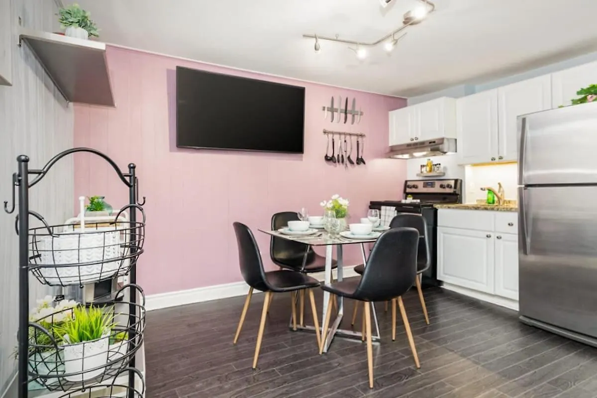 Cozy Condo Unit With Private Rooftop Terrace Οττάβα Καναδάς